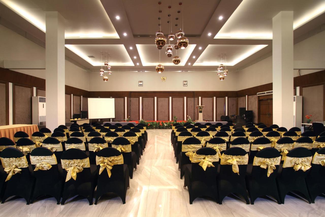 Helios Hotel Bone Watampone Kültér fotó